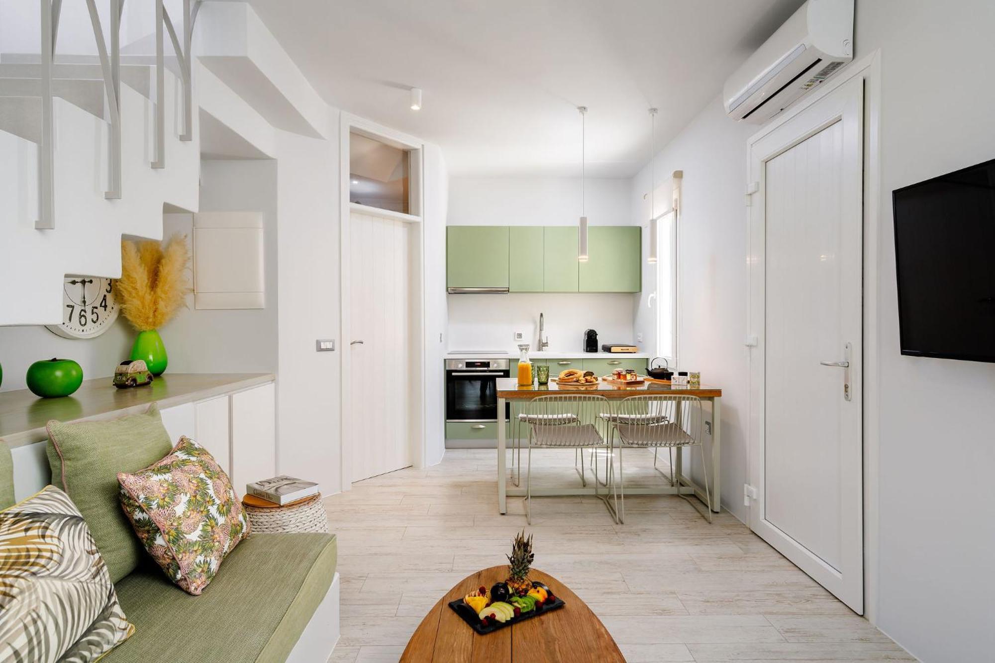 Sunday Luxury Suites Agia Anna  Exterior foto