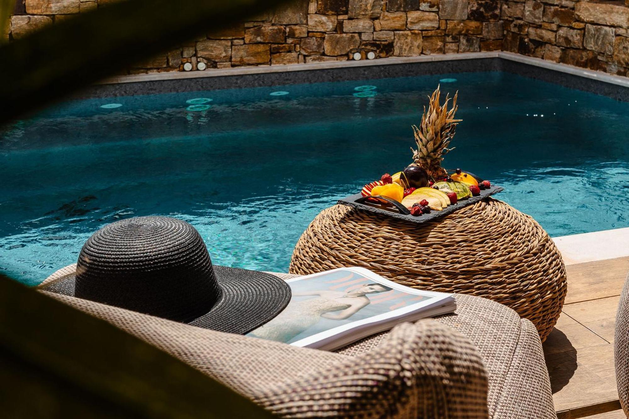 Sunday Luxury Suites Agia Anna  Exterior foto