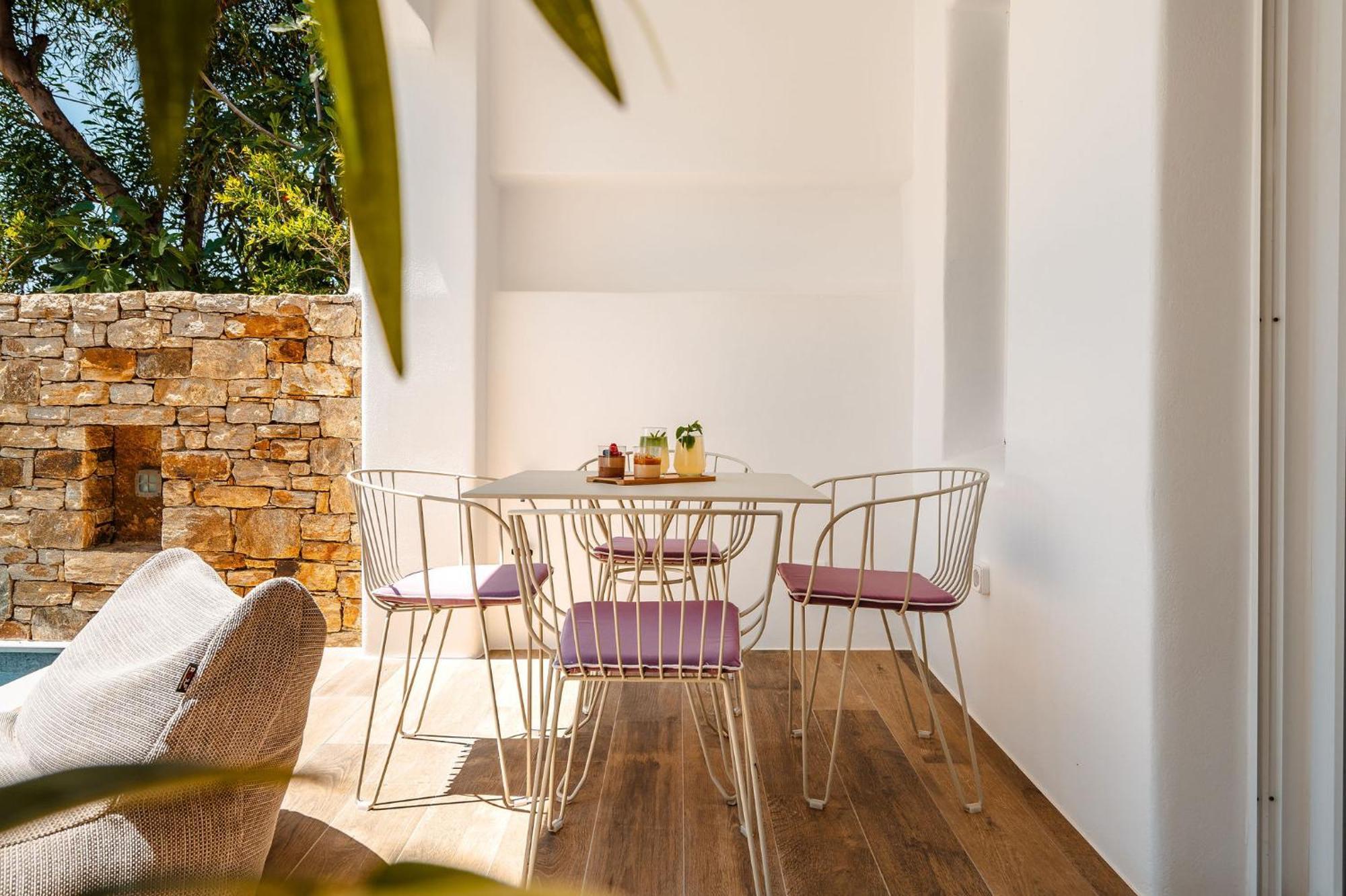 Sunday Luxury Suites Agia Anna  Exterior foto